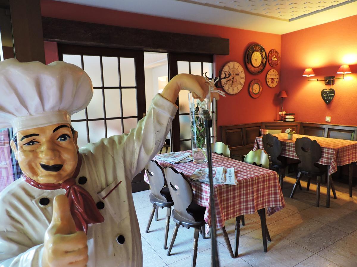 Hotel Restaurant Aux Sapins Thann Eksteriør billede