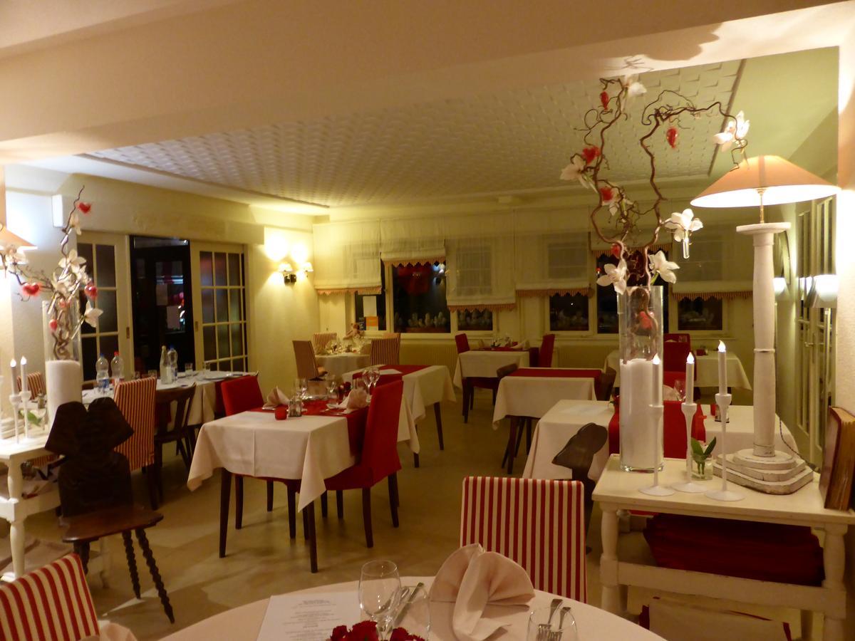Hotel Restaurant Aux Sapins Thann Eksteriør billede